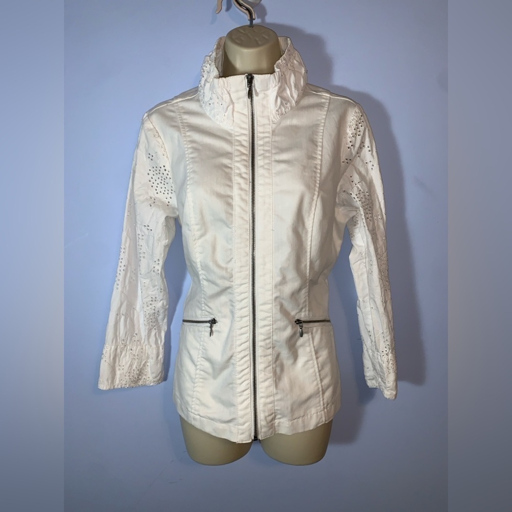 Live a little LAL Women's White lightweight eyelet funnel neck Jacket medium